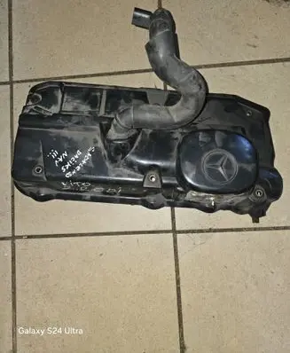 Mercedes-Benz Vito Viano W639 Rocker cam cover A6110162924 SP340124
