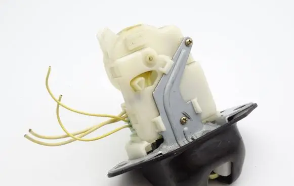Nissan Note (E11) Tailgate/trunk/boot lock/catch/latch 