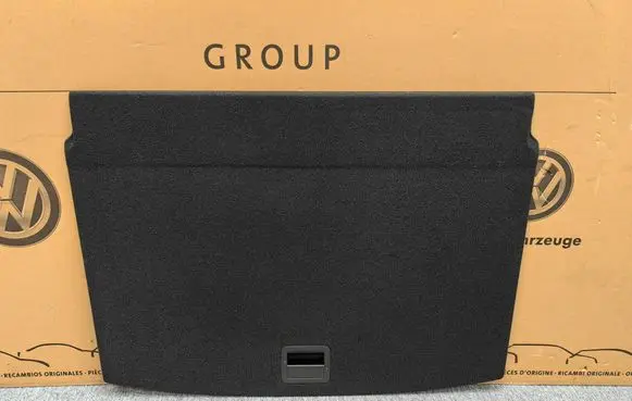 Volkswagen Golf VII Other trunk/boot trim element 5G6858855