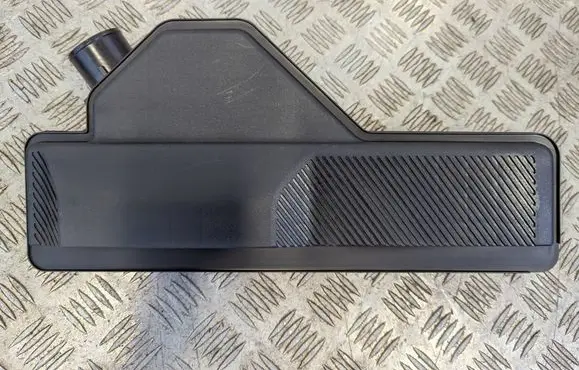 Nissan Qashqai J12 Intake resonator 6UM04
