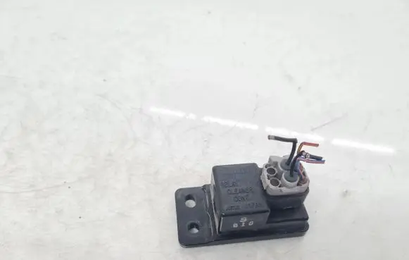 Mazda 6 Window wiper relay 3301061091