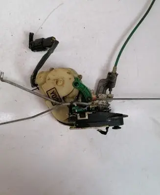 KIA Sorento Front door lock