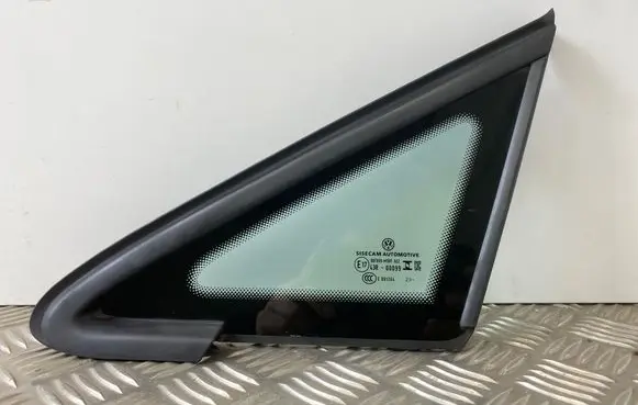 Volkswagen Golf VIII Front triangle window/glass 5H0845411K