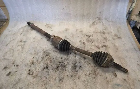 Nissan Rogue Front driveshaft