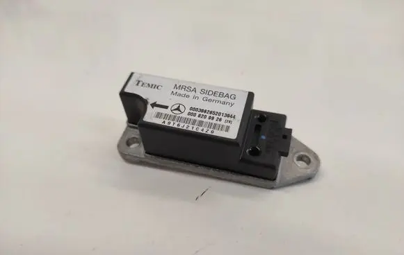 Mercedes-Benz E W210 Airbag deployment crash/impact sensor 0008209926