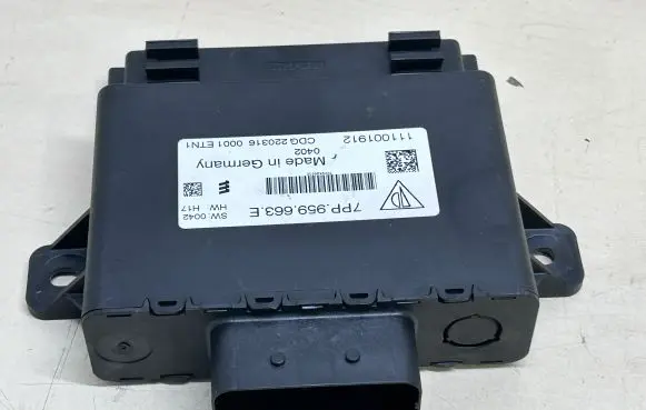 Porsche Cayenne (92A) Voltage converter/converter module 7PP959663E