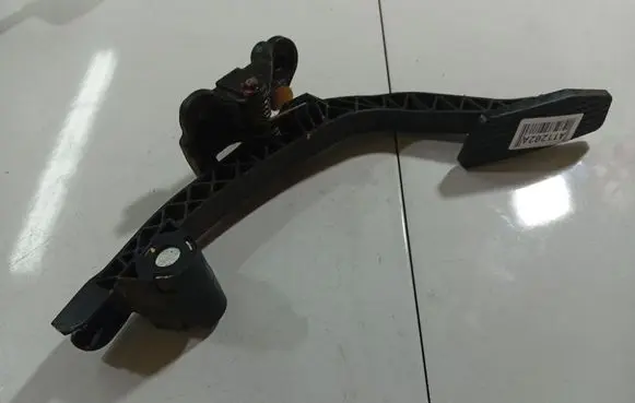 KIA Sportage Accelerator throttle pedal 327001FXXX