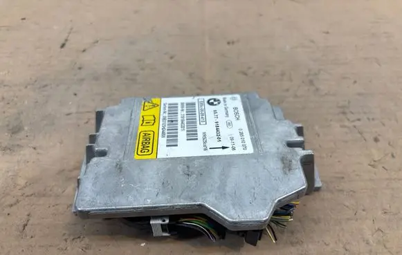 BMW 1 E81 E87 Airbag control unit/module 0285010070 9184432 31918443201I