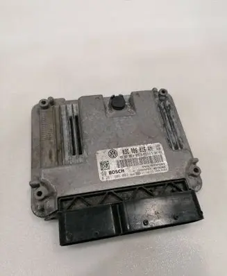 Volkswagen Golf VI Engine control unit/module 03C906016AM 03C907309A 0261S06083