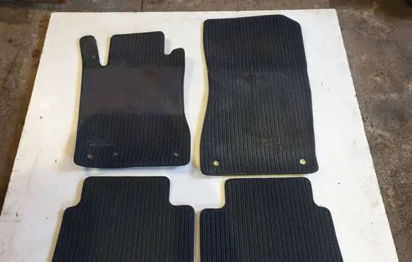 Mercedes-Benz E W211 Car floor mat set