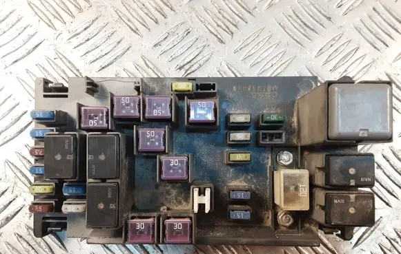 Subaru Legacy Fuse module 82241AG060
