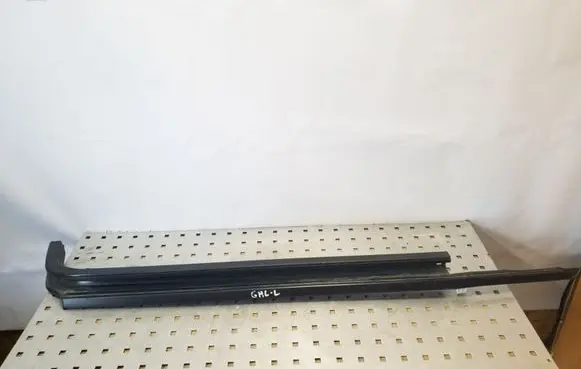 Chrysler Grand Voyager V Sliding door bottom rail 