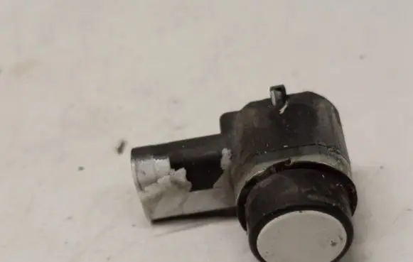 Volkswagen Touran II Front parking sensor holder (PDC) 4H0919275