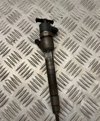 KIA Sportage Fuel injector 338002f300 0445110374