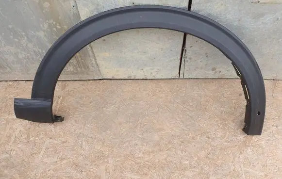 Ford Explorer Front arch trim LB5B-16A074-AEW