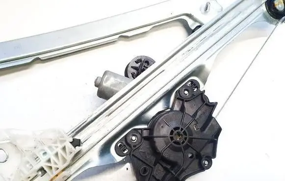 Mazda CX-30 Front door window regulator motor bcjh5858x bcjh-5858x