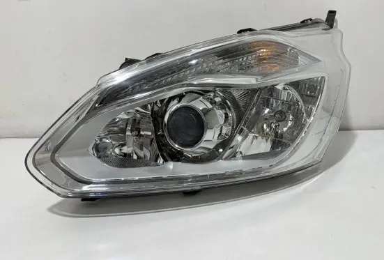 Ford Transit Custom Headlight/headlamp GK21-13D153-BA