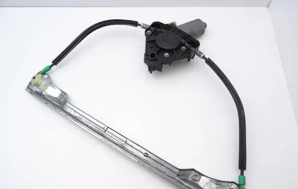 Renault Clio II Front door window regulator with motor 0130821691 77008422 7700842240G