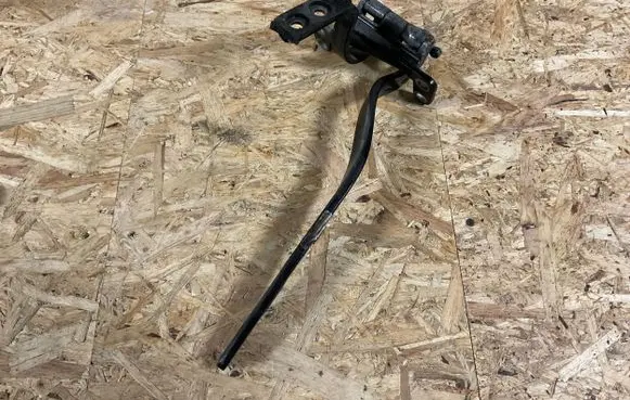 Volkswagen Touareg I Tailgate/trunk/boot hinge 7L6827302B 30A0314 50303