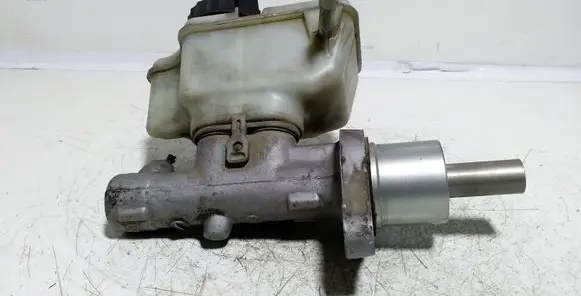 Volkswagen Caddy Master brake cylinder 1K1611301C
