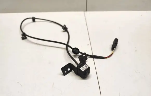 Nissan Leaf II (ZE1) Front bumper camera 284F15SA1A 2009557 VCBN5A2F