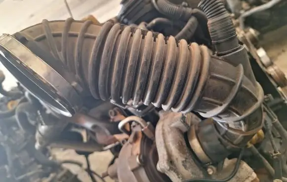Intercooler hose/pipe