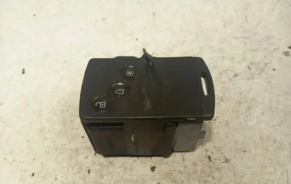 Renault Laguna III Engine ECU kit and lock set 8200604932