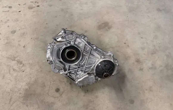BMW X3 G45 Gearbox transfer box case 5A9DF42 2705A9DF42