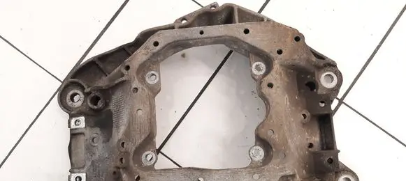 Gearbox mounting bracket