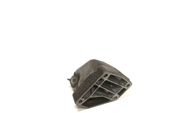 Mercedes-Benz ML W164 Engine mounting bracket A6422230204