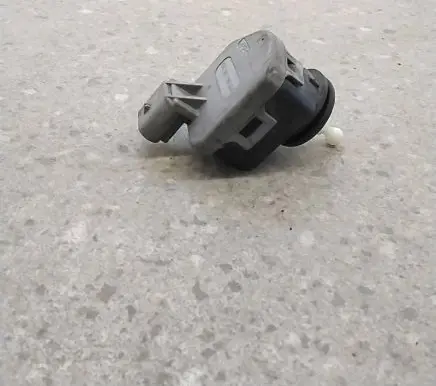 Opel Astra G Headlight level adjustment motor 90590665