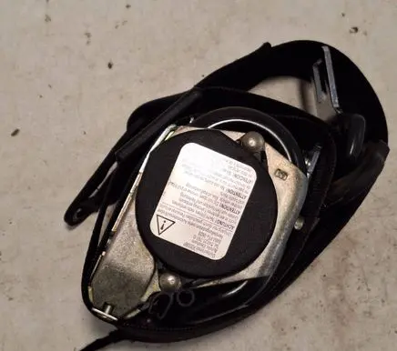 Audi A4 S4 B7 8E 8H Front seatbelt 560788401 008L000 H12002