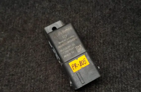 Glow plug pre-heat relay