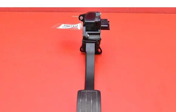 Opel Grandland X Accelerator throttle pedal 9674829180