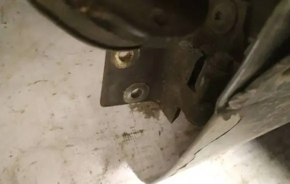 Peugeot 406 Front door upper hinge