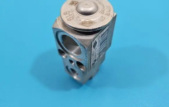 BMW 5 G30 G31 G38 Air conditioning (A/C) expansion valve 936171002 IMPRK1550636