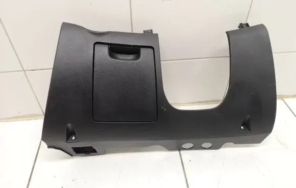 Skoda Octavia Mk2 (1Z) Dashboard lower bottom trim panel 1Z1857923