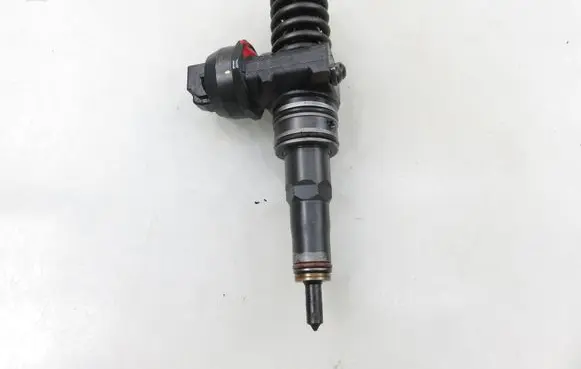 Volkswagen Transporter - Caravelle T5 Fuel injector 0414720210 07Z130073F