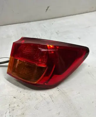 Lexus IS 220D-250-350 Rear/tail lights