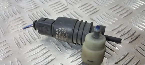 Windscreen/windshield washer pump
