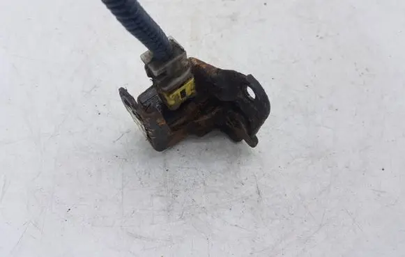 Toyota RAV 4 (XA20) Airbag deployment crash/impact sensor NOCODE