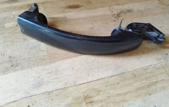 Volkswagen Jetta V Front door exterior handle 1K5837205