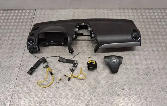 Opel Antara Radio/GPS head unit trim 