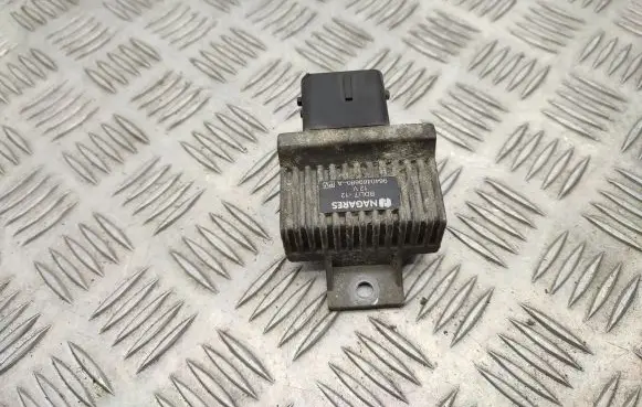Nissan Qashqai Glow plug pre-heat relay 9640469680