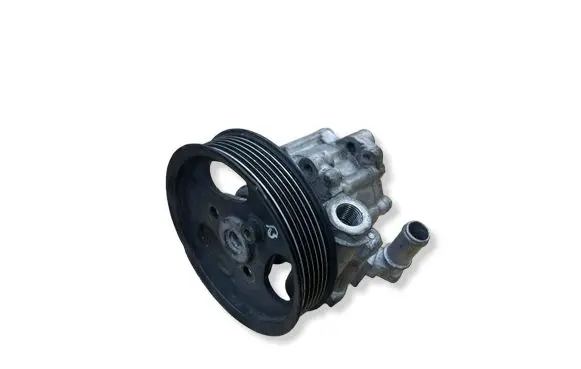 Volkswagen Phaeton Power steering pump 4FO145155A