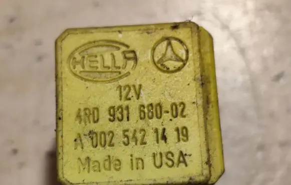 Mercedes-Benz C W203 Other relay A0025421419
