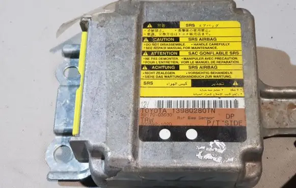 Toyota Avensis T220 Airbag control unit/module 8917005030