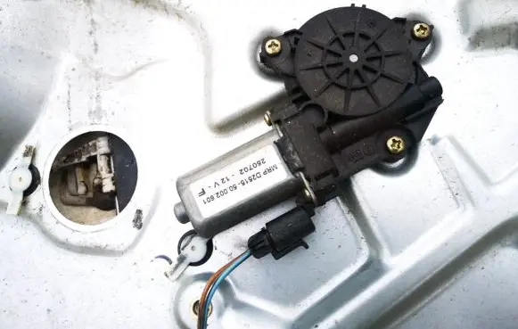 Fiat Stilo Front door window regulator motor 25070212v 250702-12v