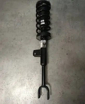 BMW 5 G30 G31 Front shock absorber/damper 6866592
