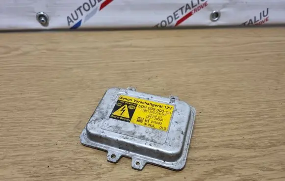 BMW X6 E71 Headlight ballast module Xenon 5DV00900000